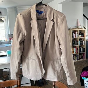 Apt. 9 women’s blazer tan/grey color